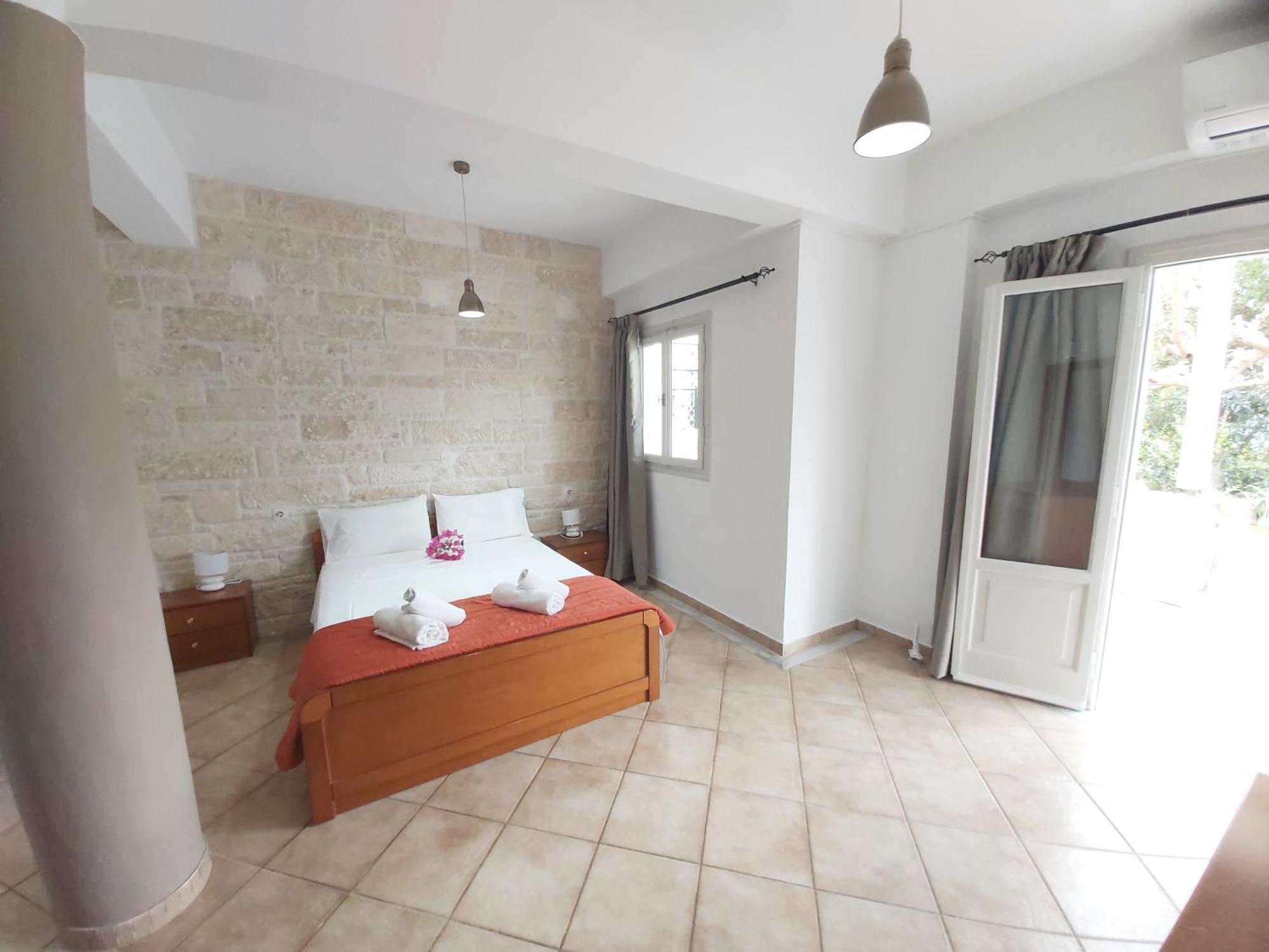 Bodikos Villas & Apartments Pitsidia Exterior photo