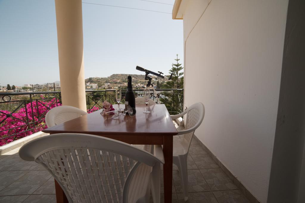 Bodikos Villas & Apartments Pitsidia Exterior photo